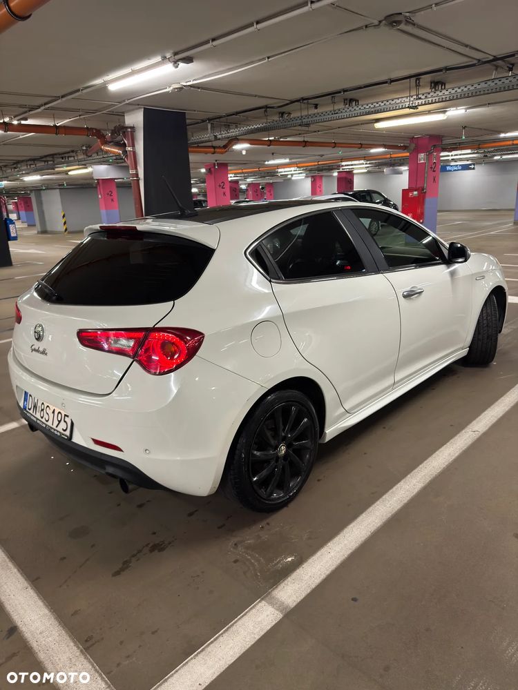 Alfa Romeo Giulietta 1.6 JTDM Progression - 1