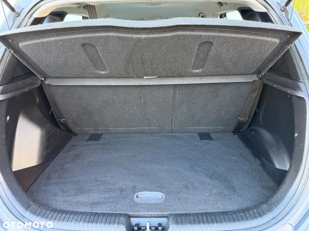 Hyundai ix20 1.4 blue Comfort - 15