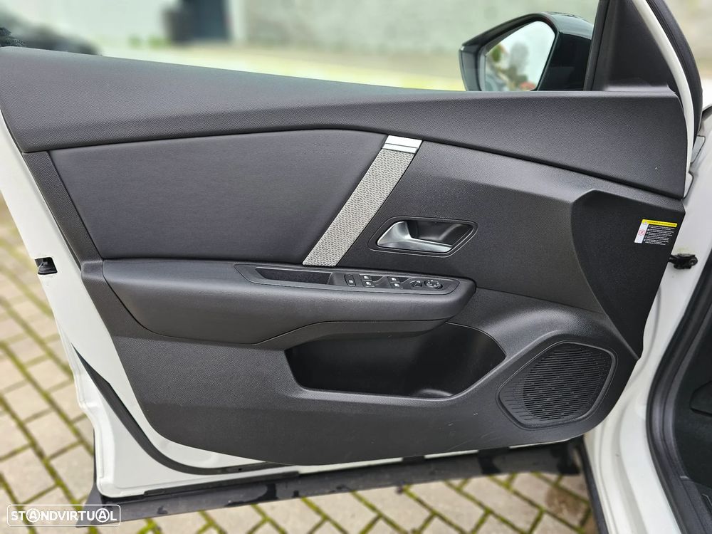 Citroën C4 1.2 PureTech Feel Pack EAT8 - 6