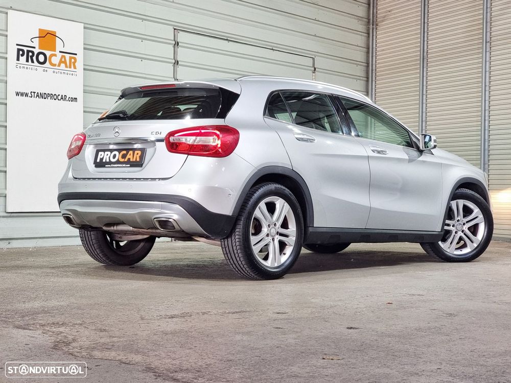 Mercedes-Benz GLA 180 CDI - 2