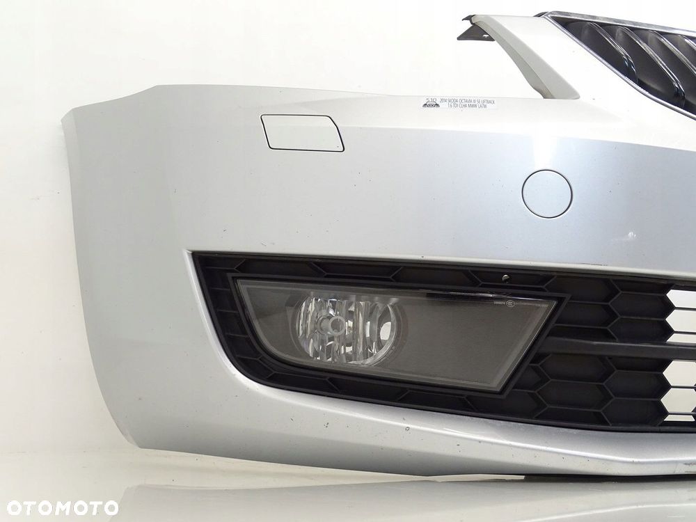 KPL ZDERZAK PRZÓD PRZEDNI POD SPRYSKIWACZE LAMP SKODA OCTAVIA III 5E LA7W - 7