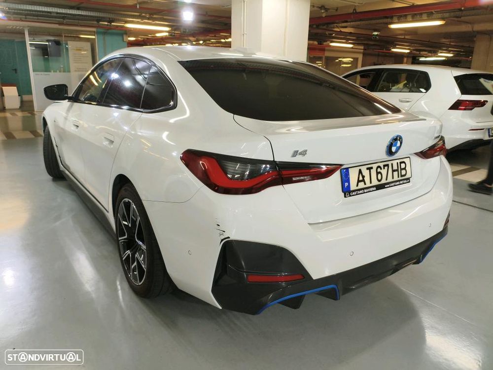 BMW i4 eDrive40 Desportiva M - 3