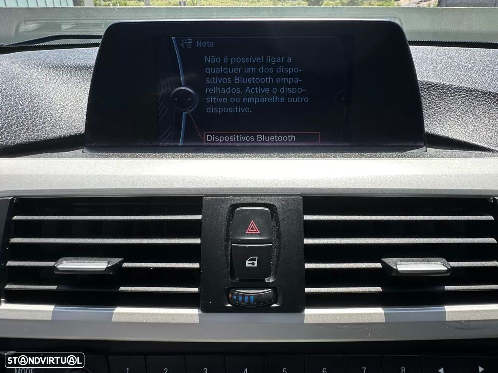 BMW 320 d Aut. Sport Line - 53