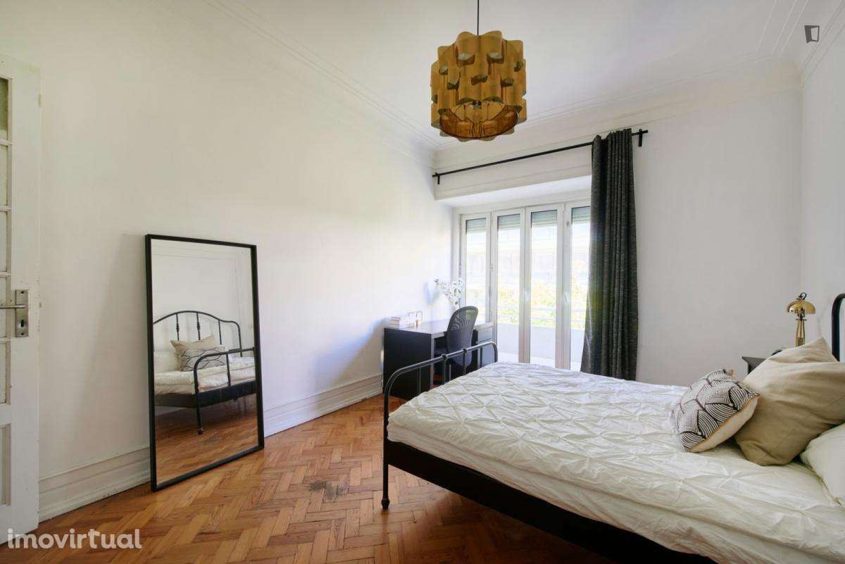 Quarto - localizado em Marquês de Pombal Lisbon - Grande imagem: 3/16