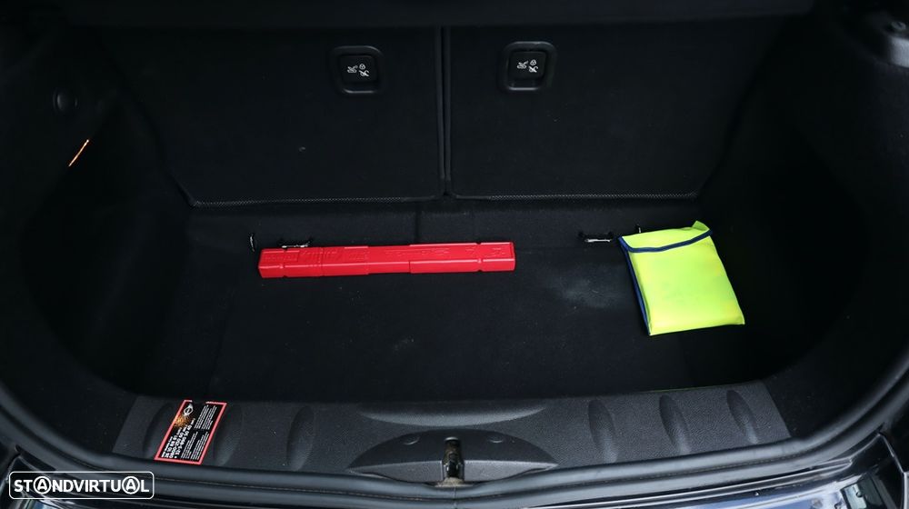 MINI 3 Portas Cooper D - 50