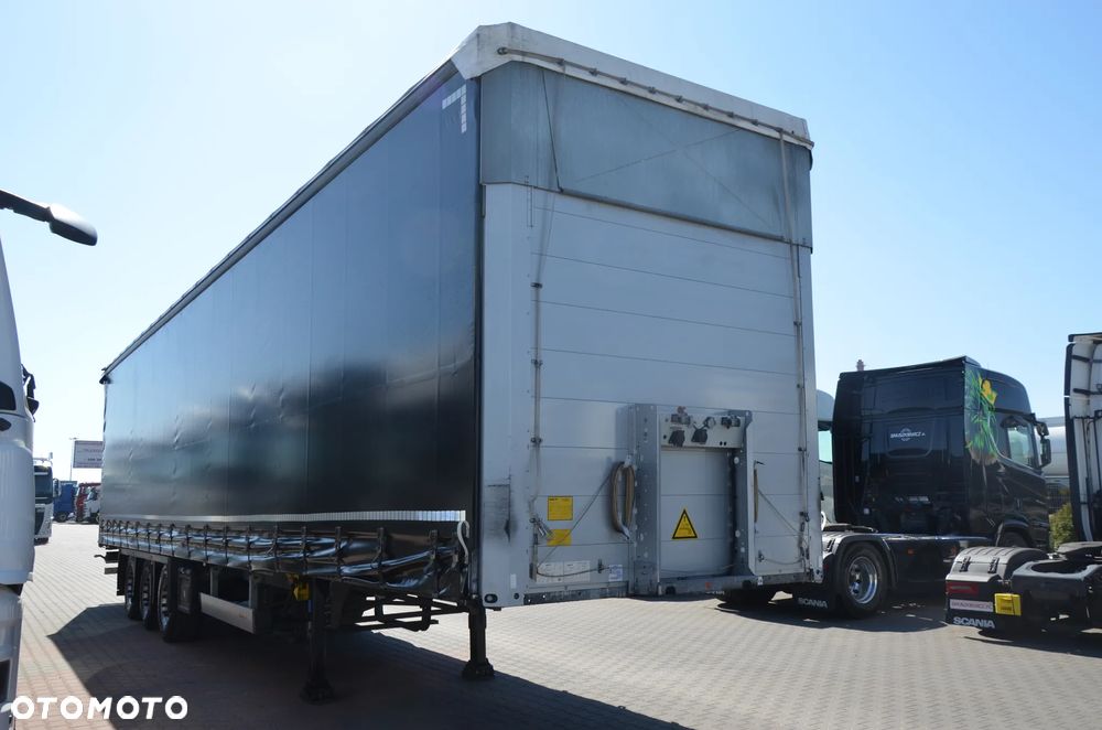 Schmitz Cargobull VARIOS / 2 POZIOMY JAZDY / OŚ PODNOSZONA / DACH POD. /  CODE XL / OCYNK 3672 - 2