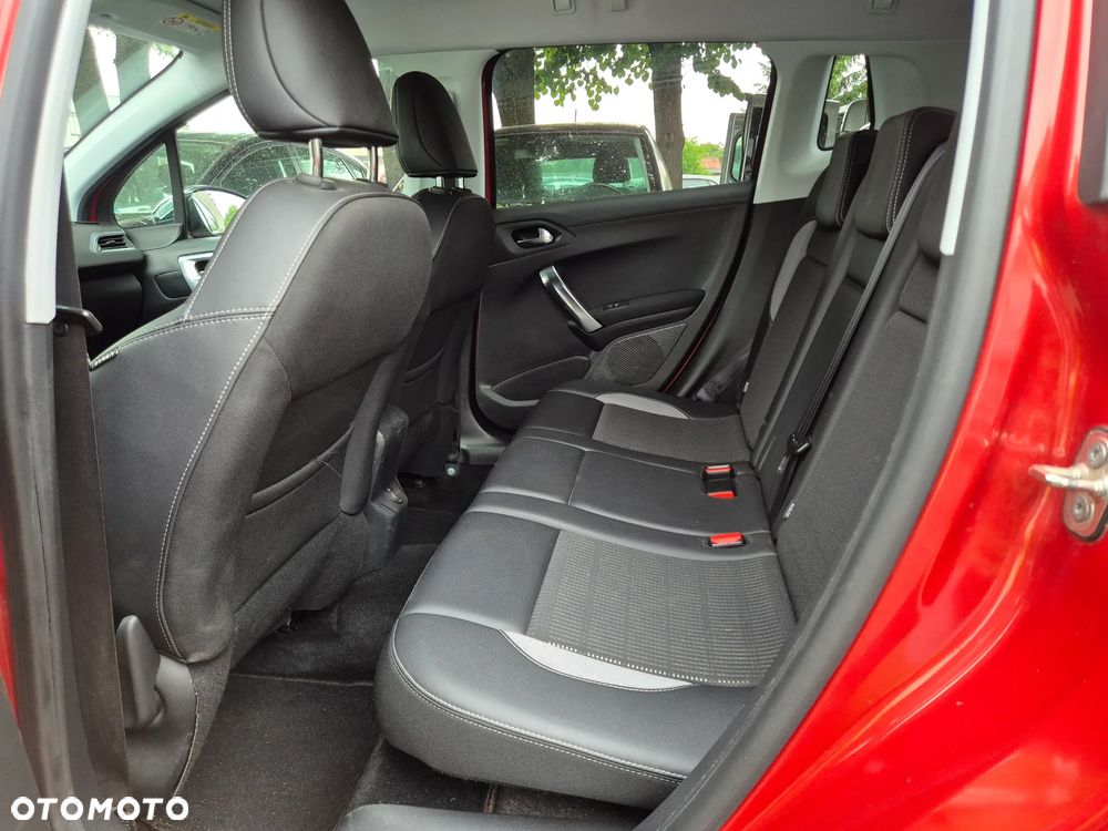 Peugeot 2008 BlueHDi FAP 120 STOP & START Allure - 20