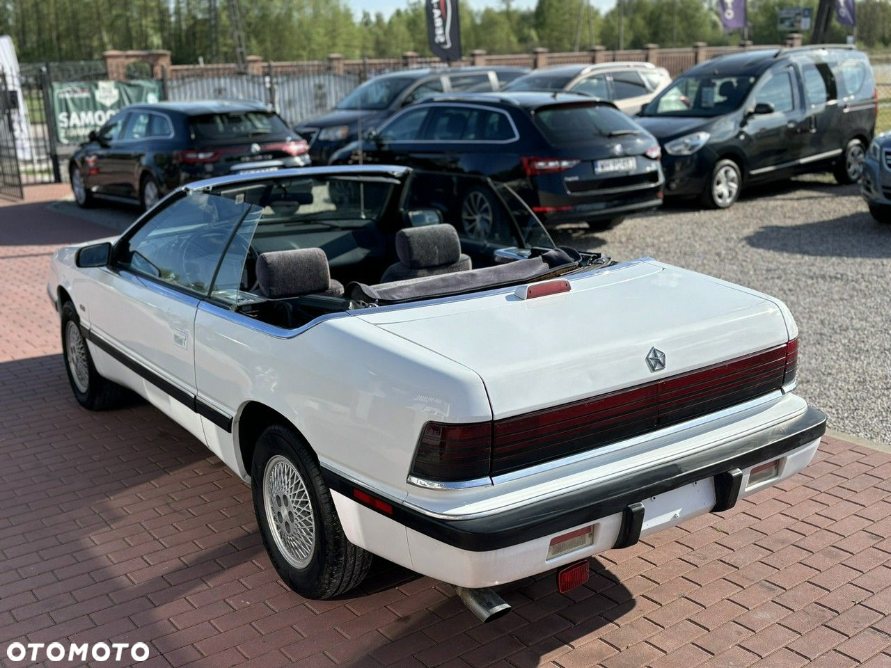 Chrysler Le Baron - 11