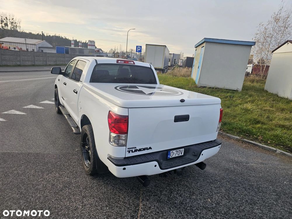 Toyota Tundra 5.7 4x2 Double Cab SR5 - 5