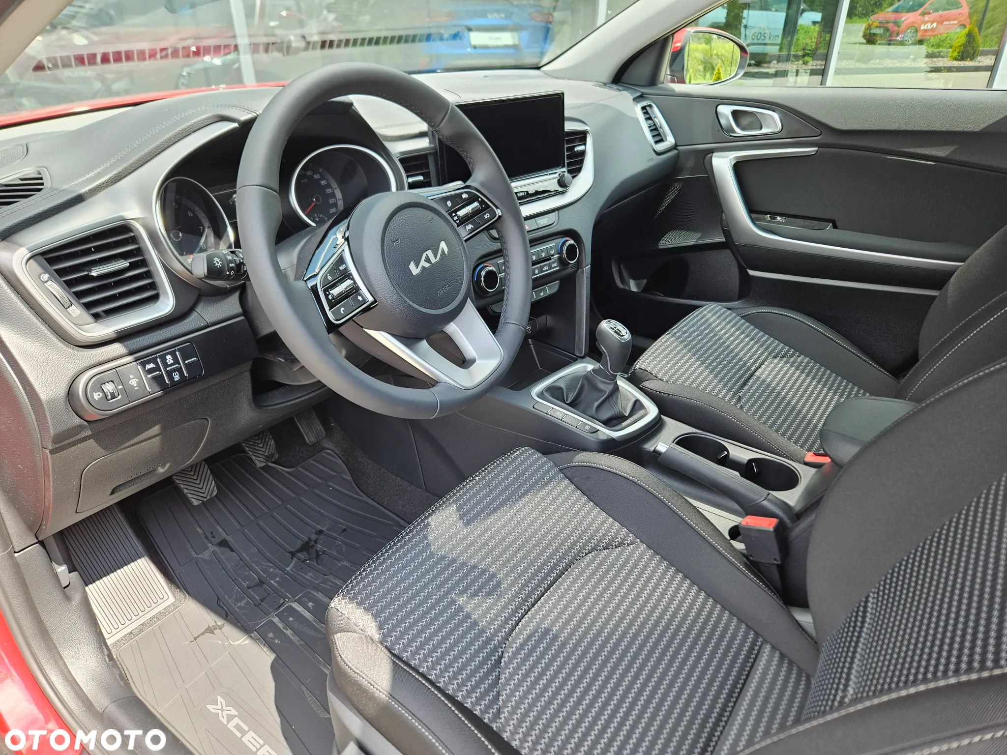 Kia XCeed 1.5 T-GDI M - 12