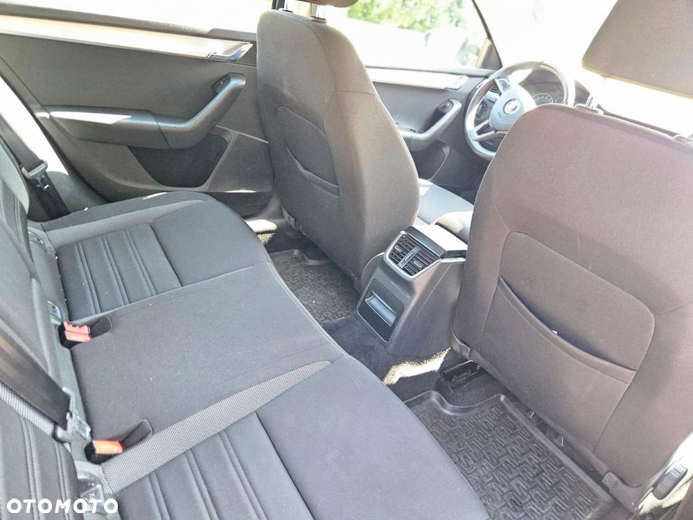 Skoda Octavia 1.6 TDI SCR Ambition - 25