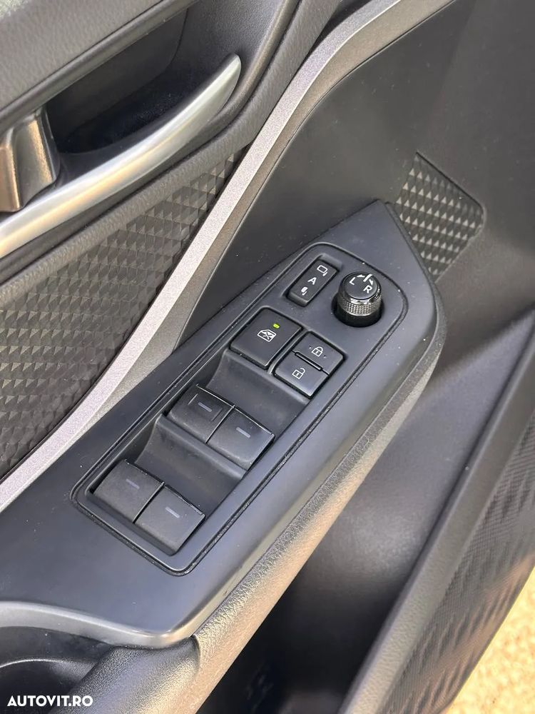 Toyota C-HR - 15