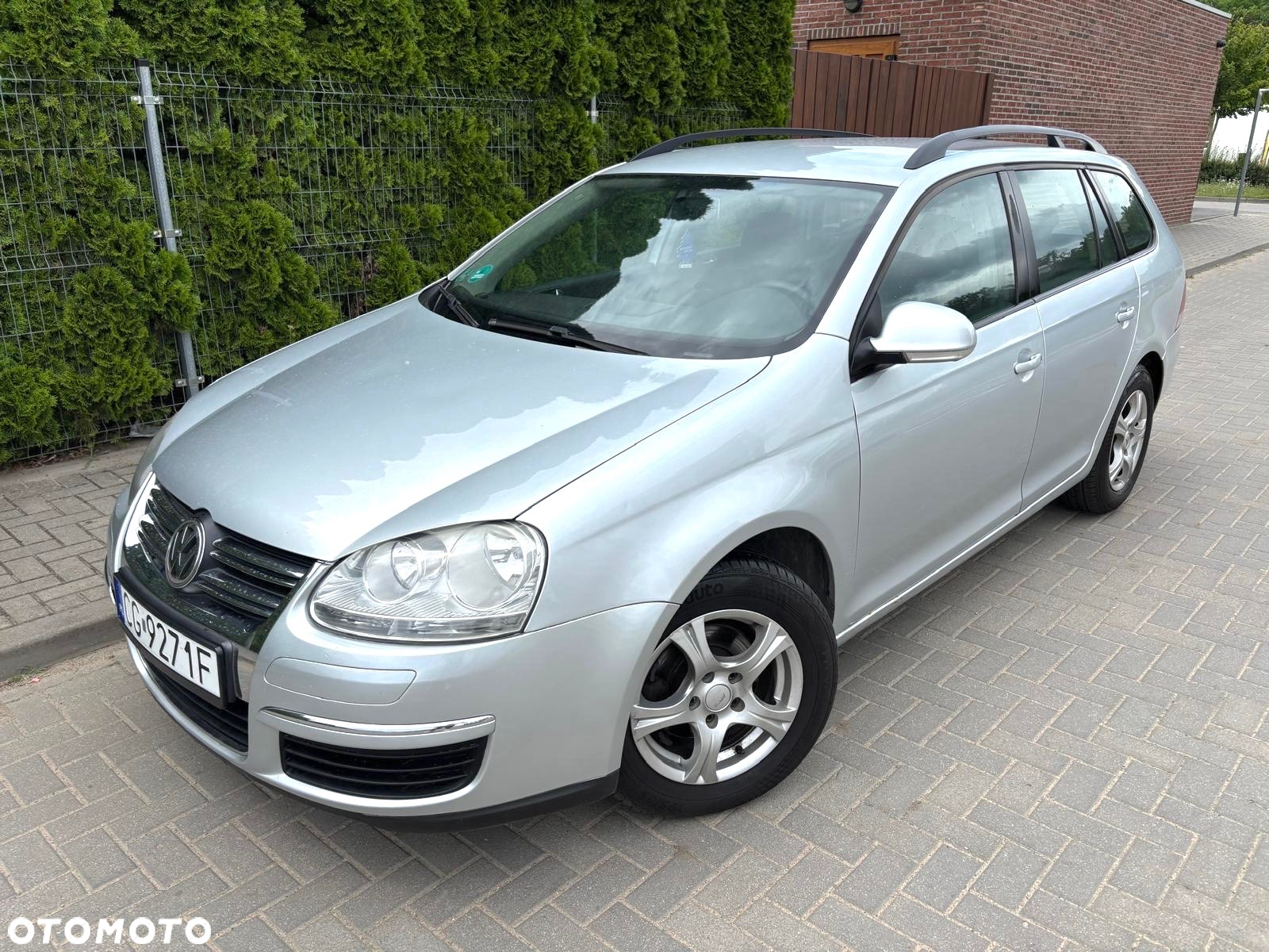 Volkswagen Golf 1.9 TDI DSG DPF Trendline - 9