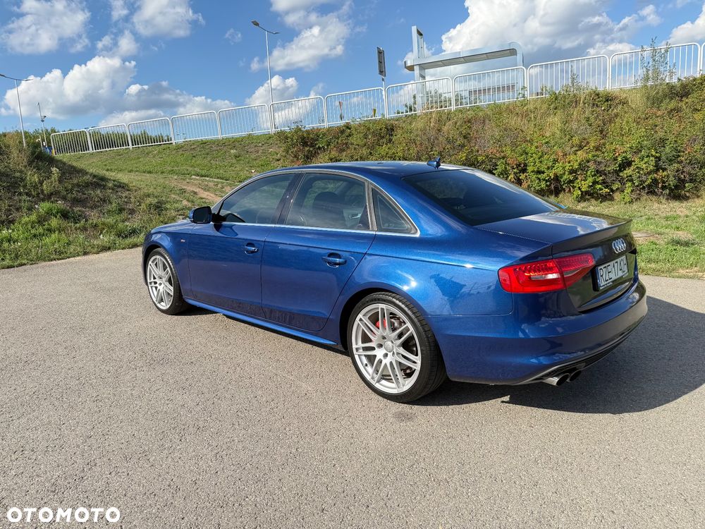 Audi A4 Limousine 2.0 TFSI quattro S tronic S line Sportpaket - 8