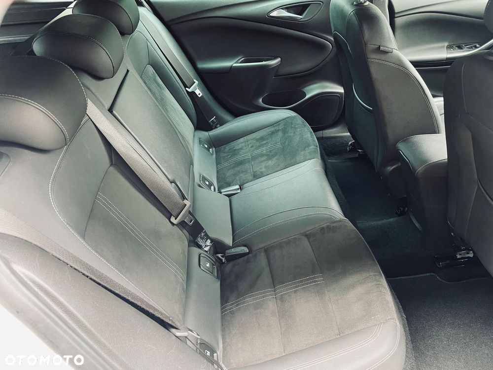 Opel Astra 1.5 CDTI Ultimate S&S - 19