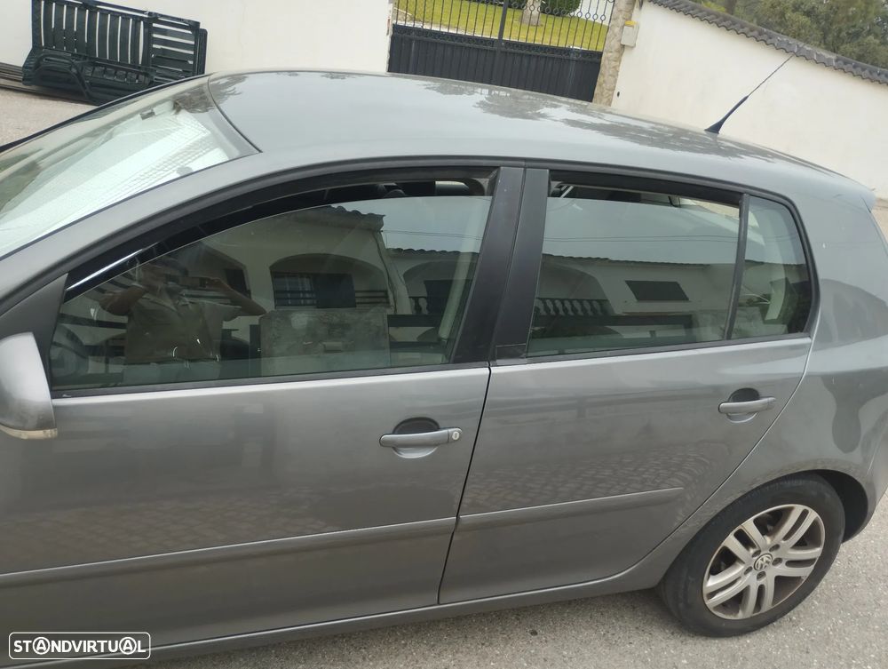 VW Golf 1.9 TDi BlueM. Confortline - 5