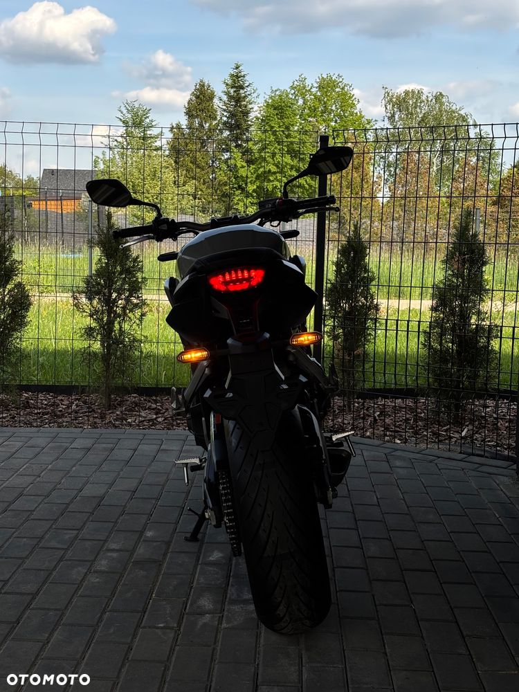 Honda CB - 33