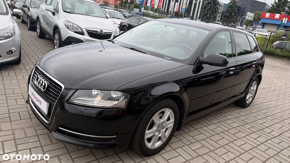 Audi A3 Sportback - 13