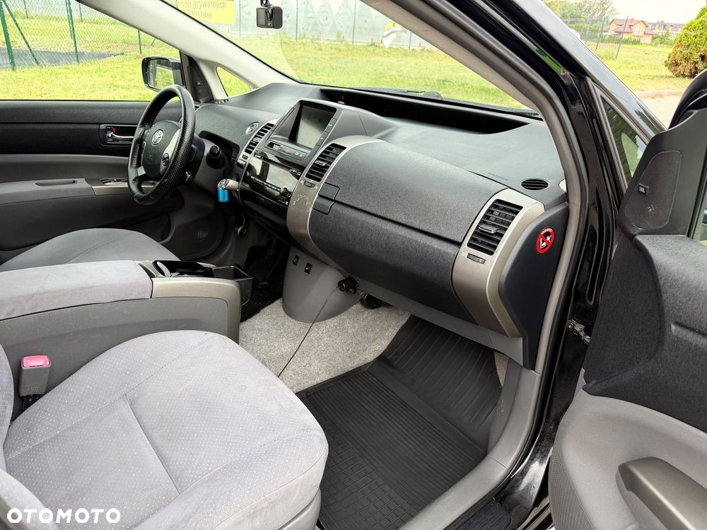 Toyota Prius 1.5 VVT-i Prestige - 12