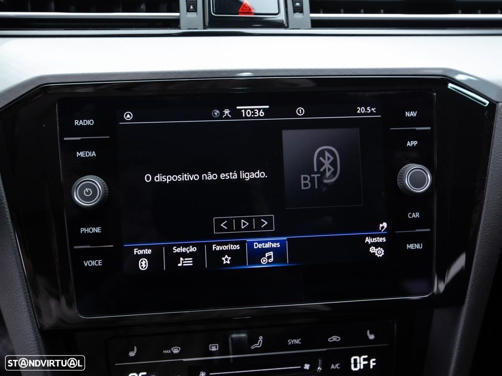 VW Passat Variant 2.0 TDI Business DSG - 23