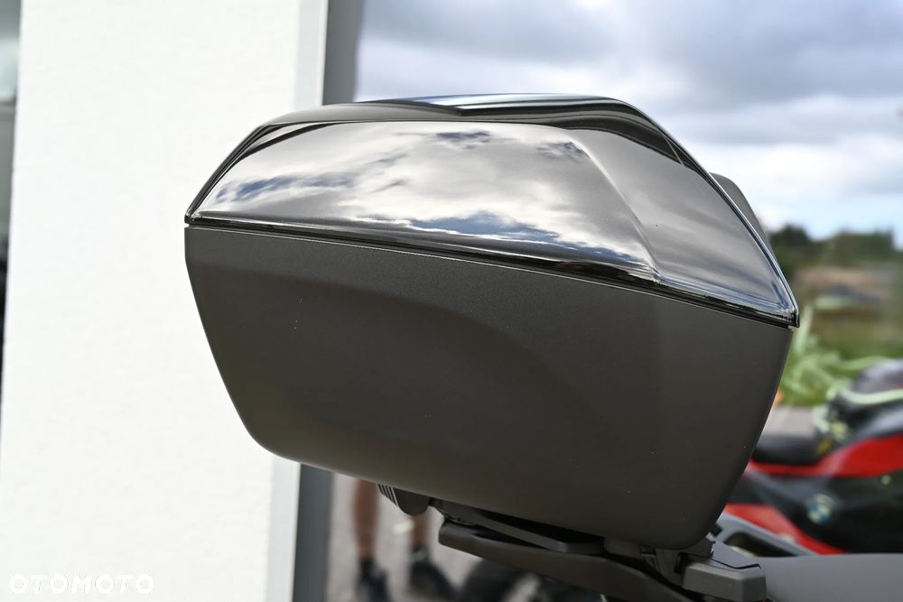 BMW XR - 27