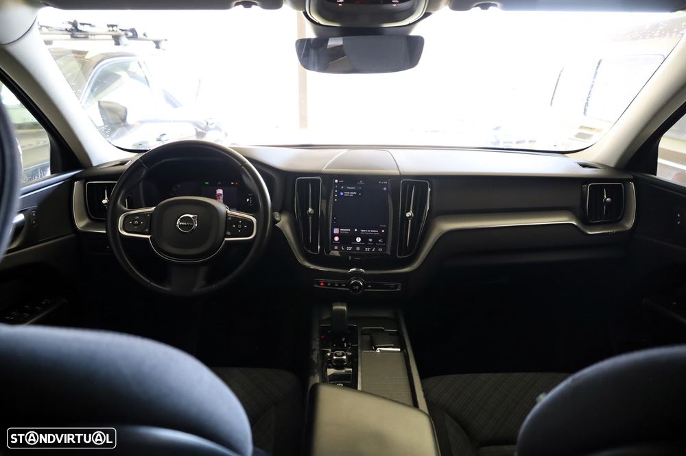 Volvo XC 60 2.0 T6 PHEV Essential AWD - 19
