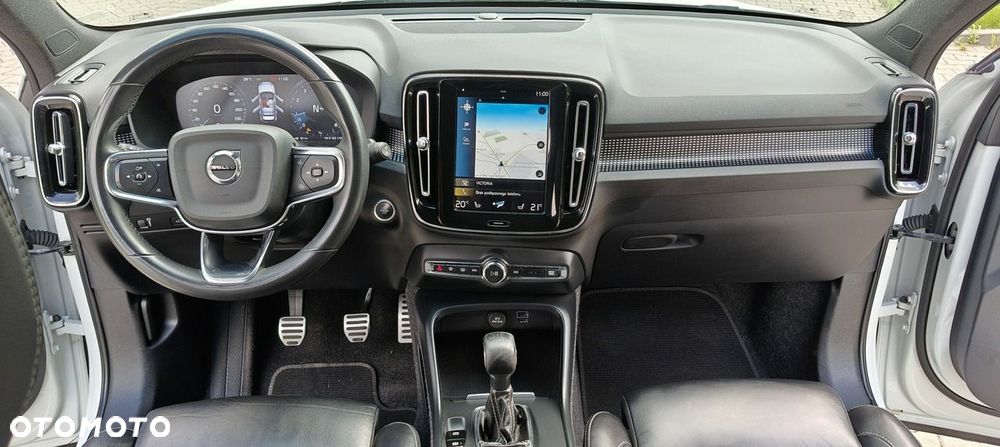 Volvo XC 40 - 5