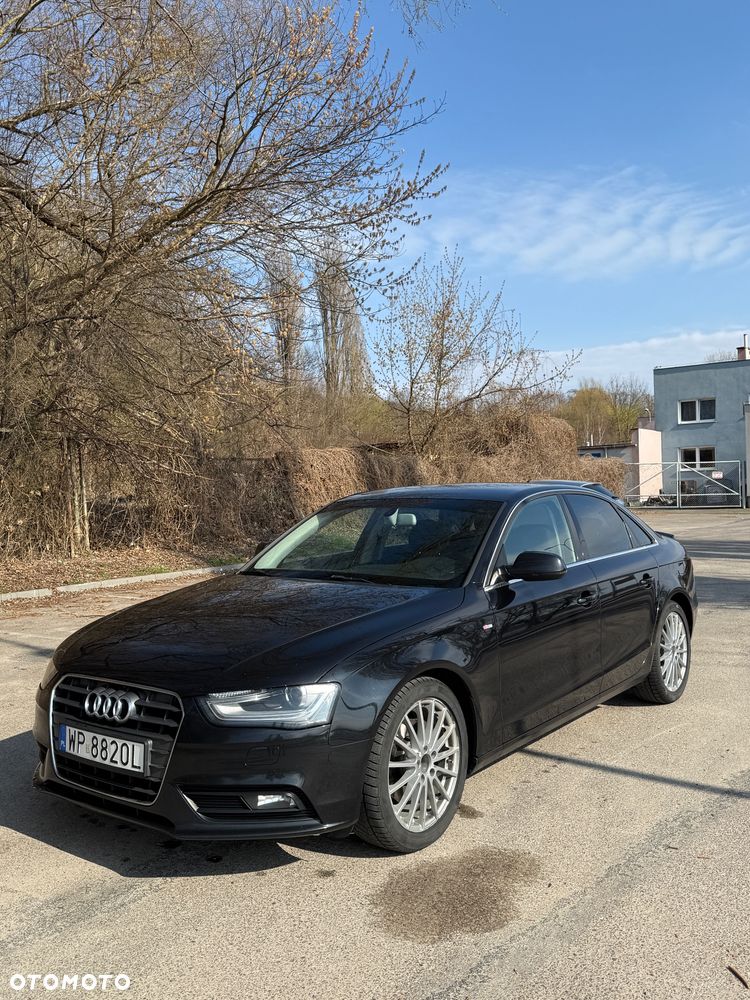 Audi A4 Limousine - 4