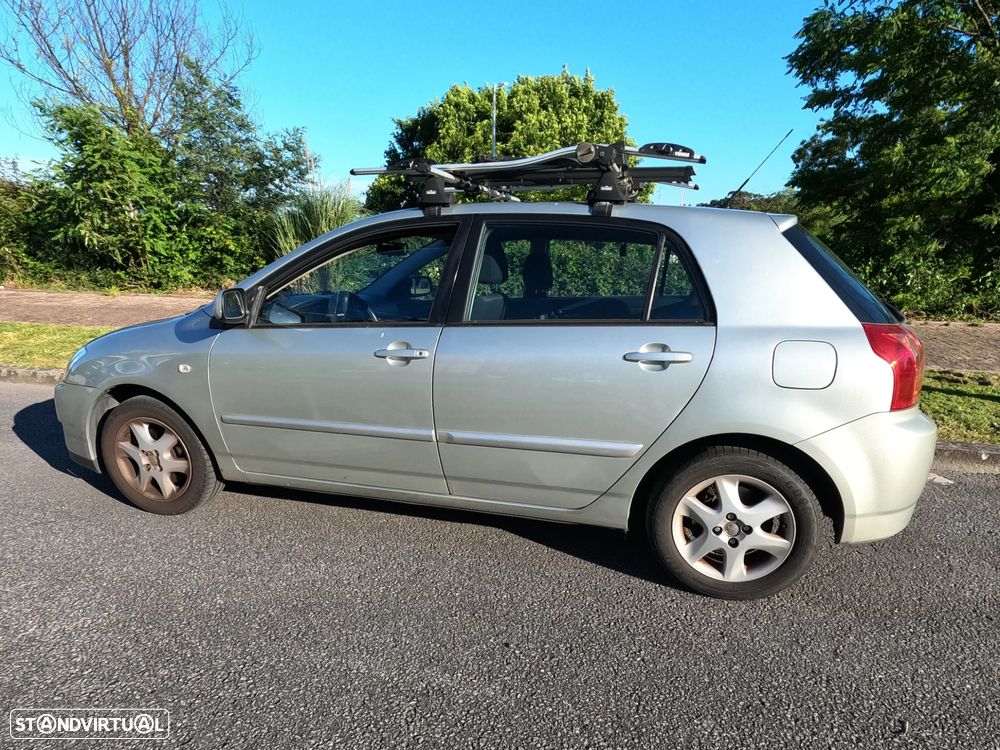 Toyota Corolla - 2