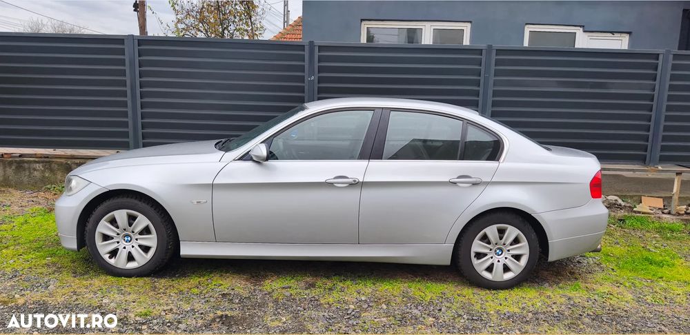 BMW Seria 3 325xi - 10