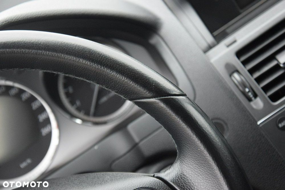 Mercedes-Benz Klasa C - 39