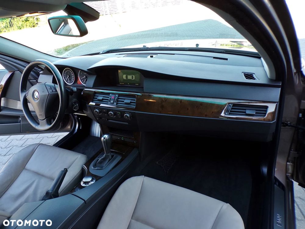 BMW Seria 5 - 16