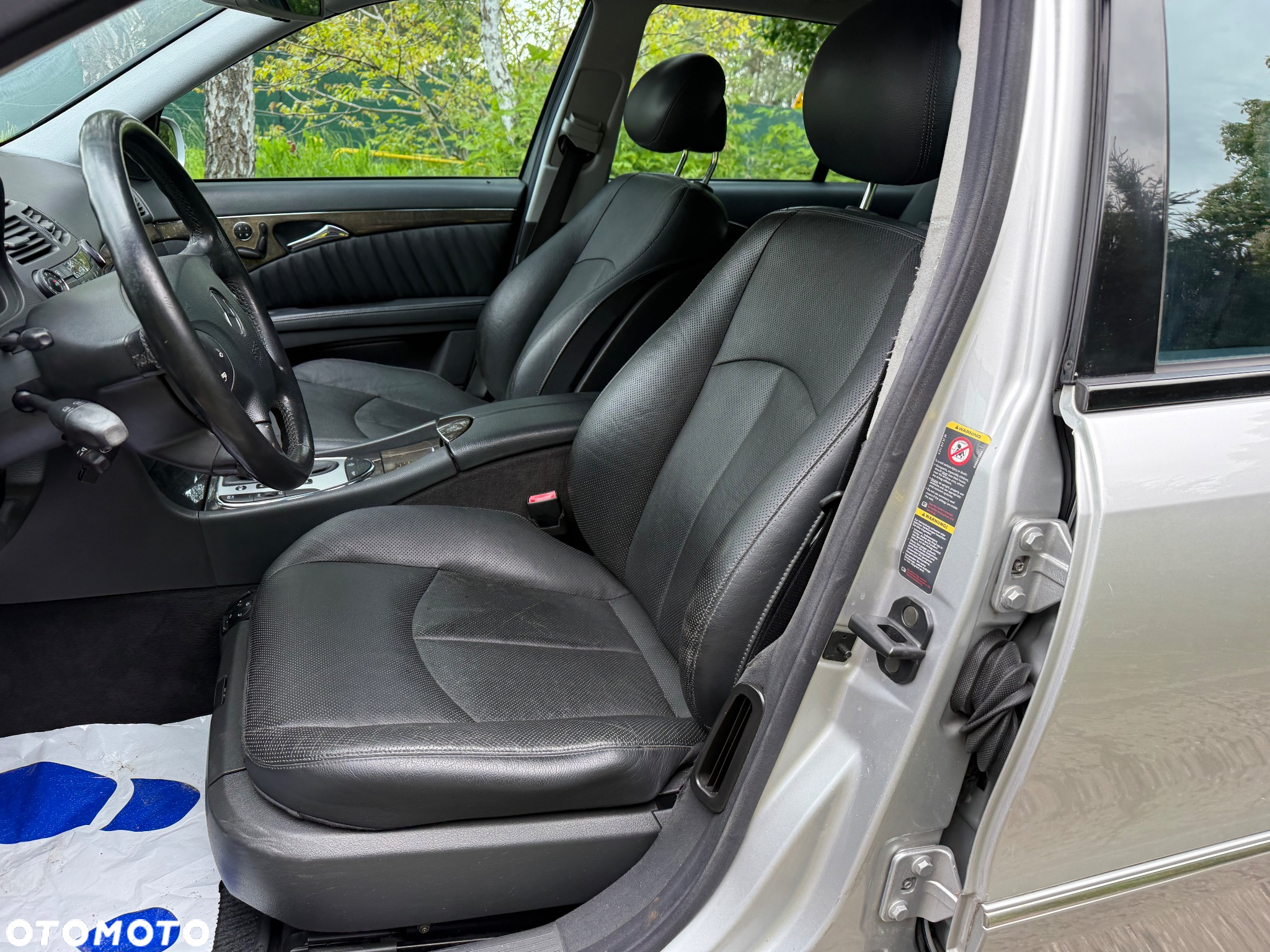 Mercedes-Benz Klasa E 500 T 4Matic Automatik Avantgarde - 31