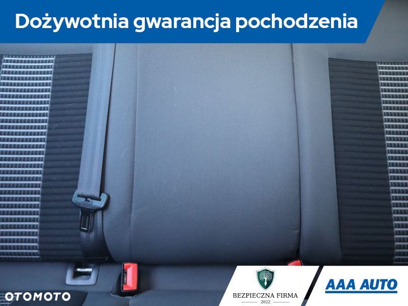 Volkswagen Golf - 12