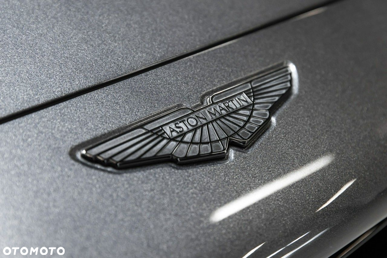 Aston Martin DBX Standard - 13