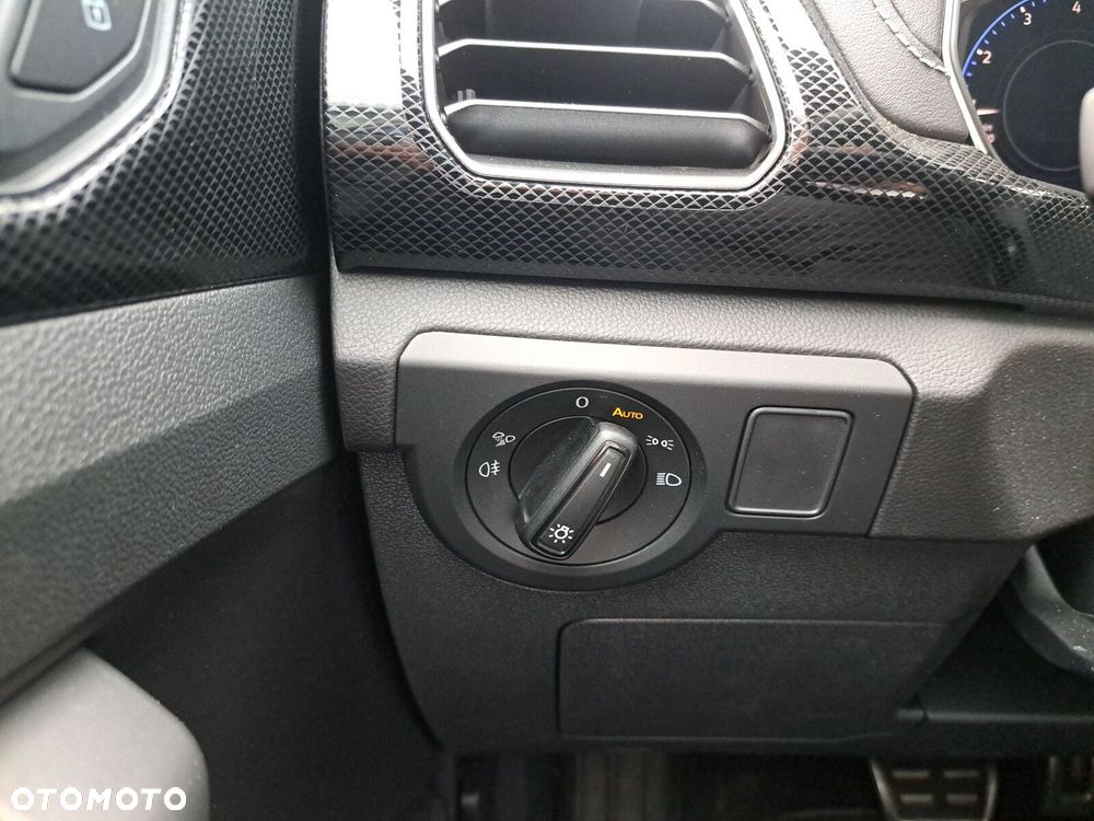Volkswagen T-Cross - 15