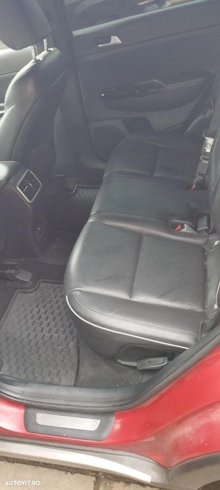 Kia Sportage 1.6 T-GDI 7DCT 4x4 GT Line - 8