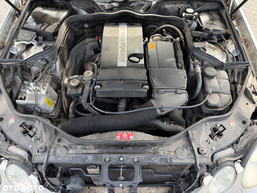 Mercedes-Benz Klasa E - 11