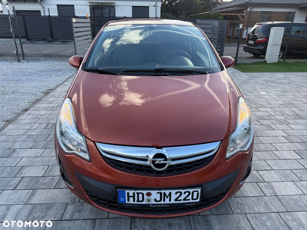 Opel Corsa 1.2 16V Cosmo - 2