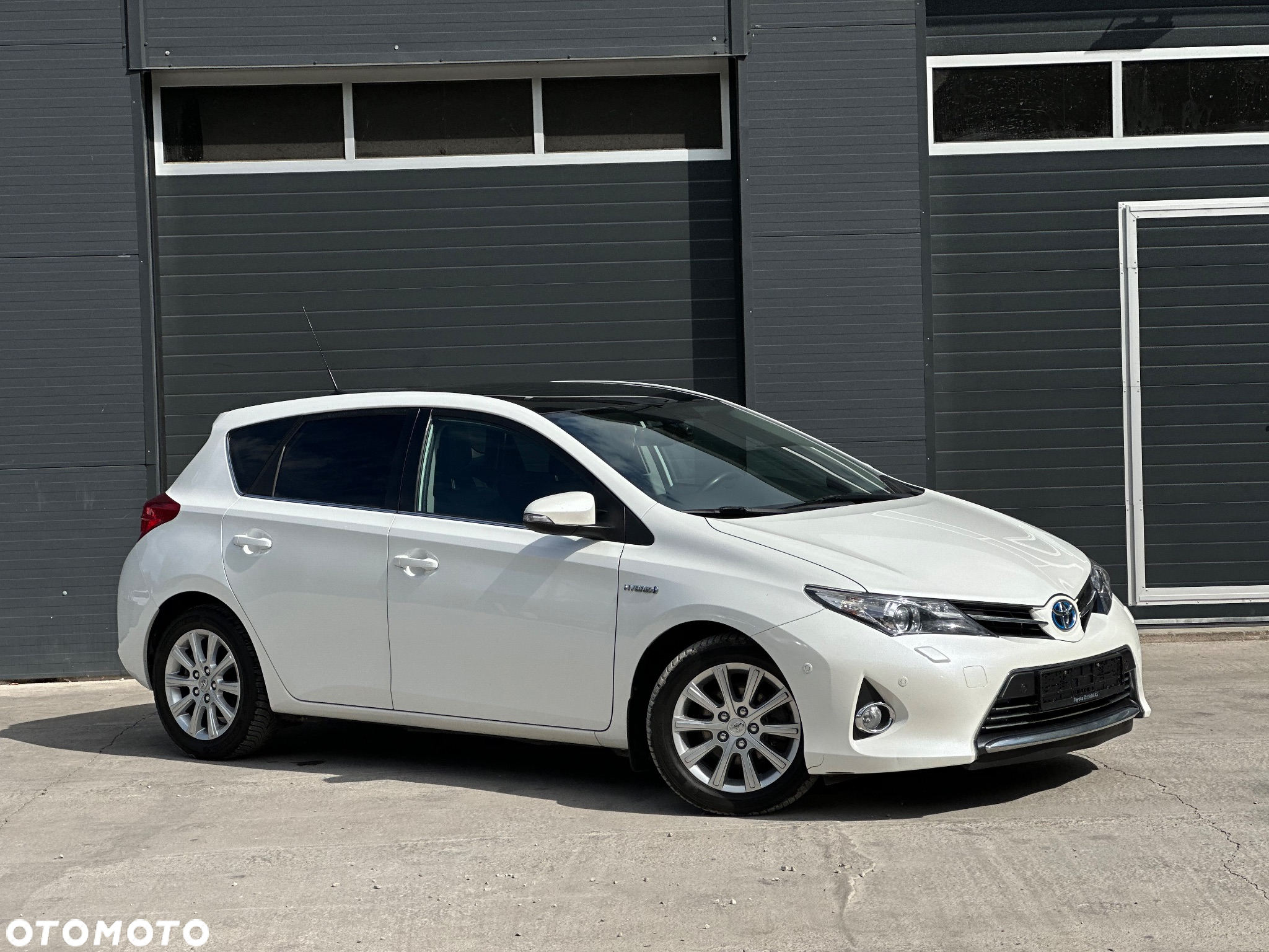 Toyota Auris 1.8 HSD Luna - 10