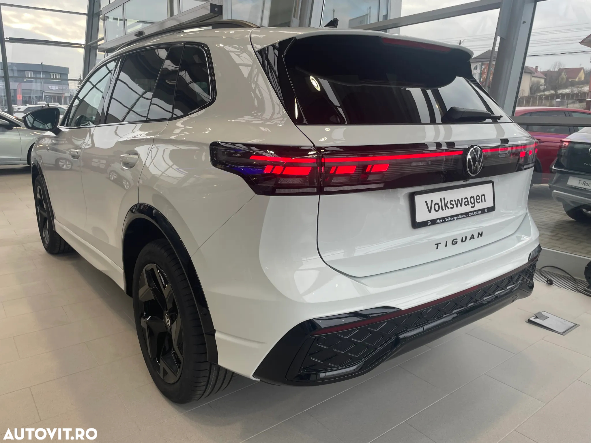 Volkswagen Tiguan 2.0 TDI DSG 4Motion R-Line - 5