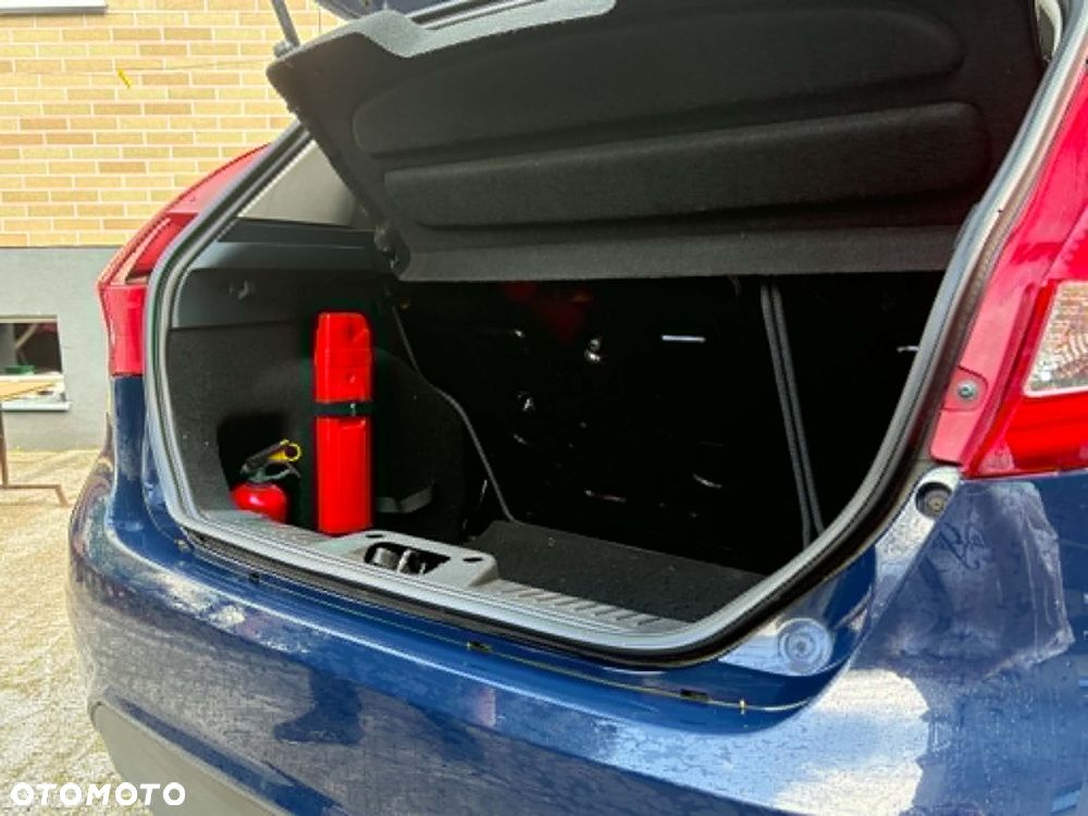 Ford Fiesta - 7
