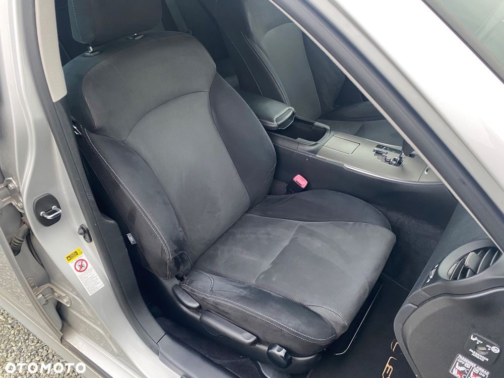 Lexus IS 250 Prestige - 26
