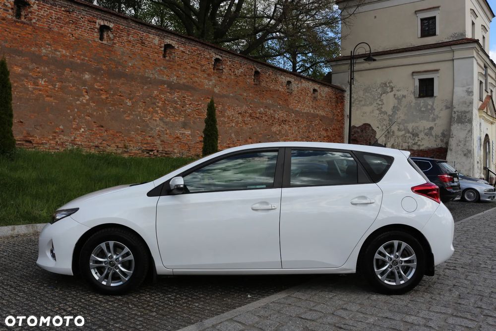 Toyota Auris 1.4 D-4D Active - 8
