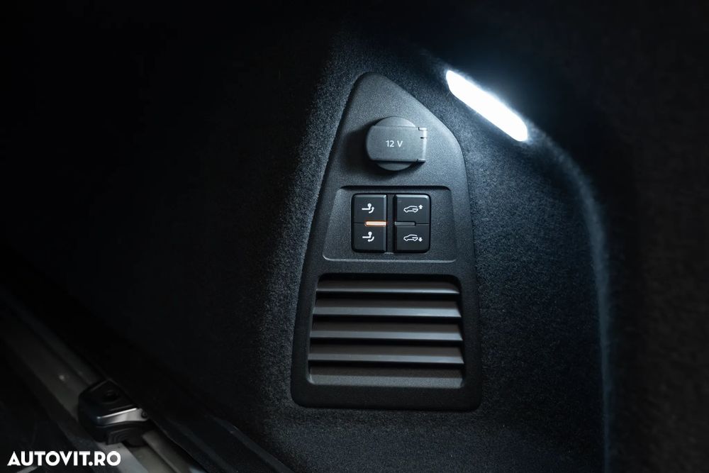 Volkswagen Touareg V6 TDI 4MOTION R-Line - 39