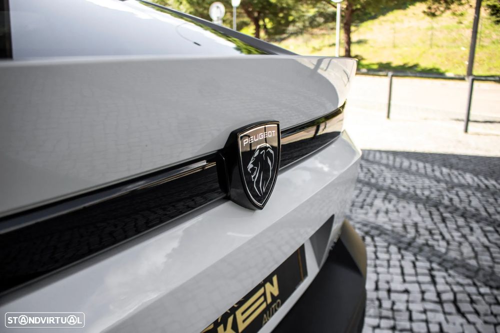 Peugeot 408 1.6 Hybrid GT e-EAT8 - 12