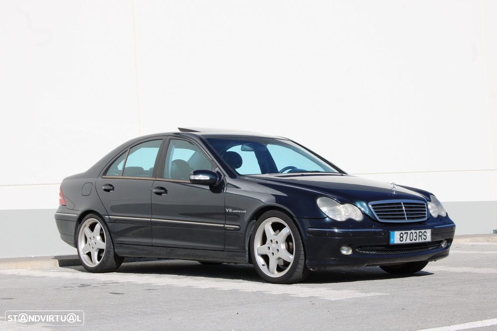 Mercedes-Benz C 240 Avantgarde 4-Matic - 3