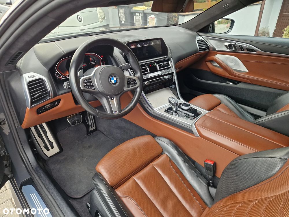 BMW Seria 8 - 30