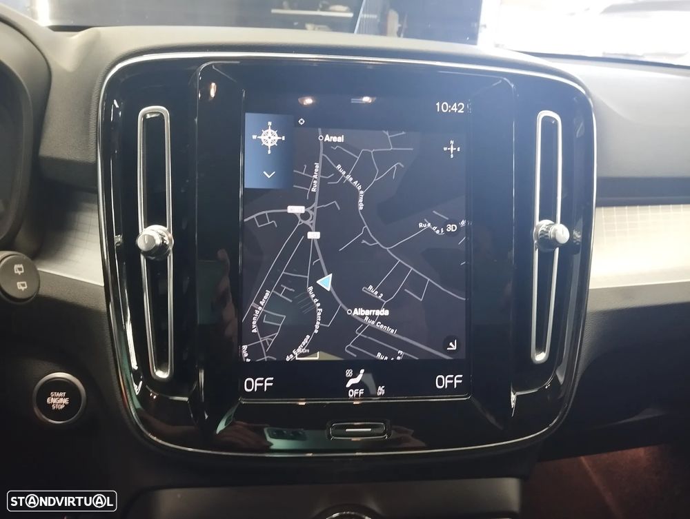 Volvo XC 40 2.0 D3 Momentum Geartronic - 24