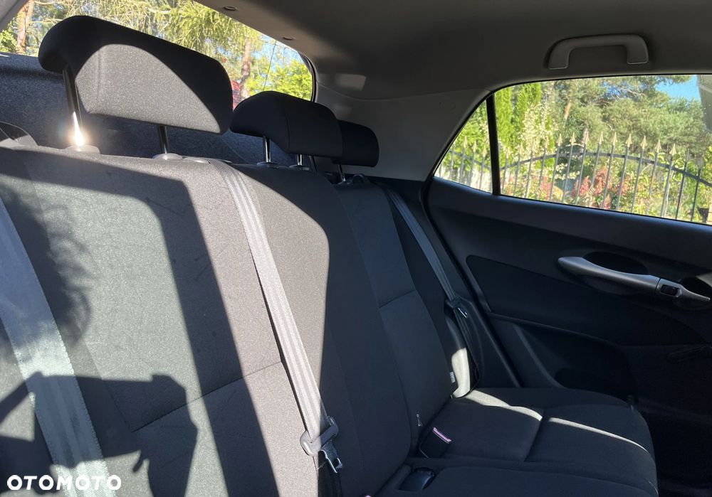 Toyota Auris 1.4 VVT-i - 26